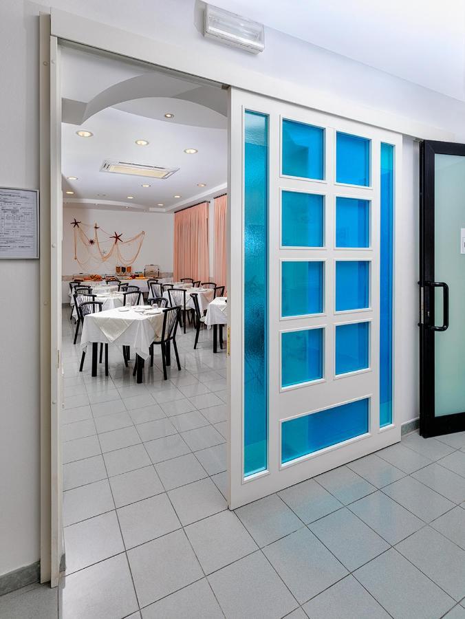 Albergo Gloria Bellaria-Igea Marina Buitenkant foto